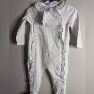 Bognar and piccolini White Ruffle Trim Kids One-Piece nwt 12m